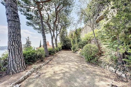 Appartement - 2 pièces - 60 m² - Villefranche-Sur-Mer