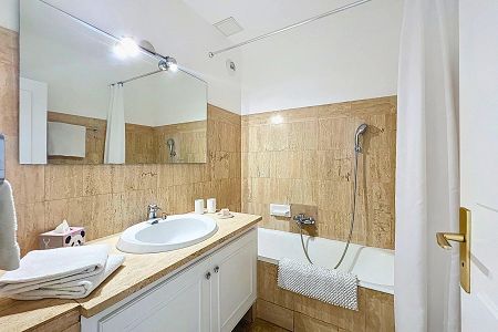 Appartement - 2 pièces - 60 m² - Villefranche-Sur-Mer