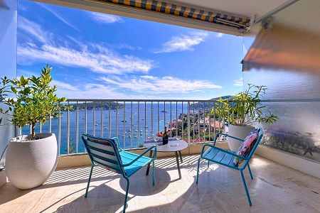 Appartement - 2 pièces - 60 m² - Villefranche-Sur-Mer
