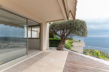Flat - 3 rooms - 62 m² - Villefranche-Sur-Mer