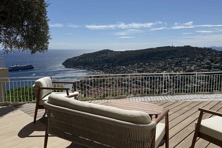 Flat - 3 rooms - 62 m² - Villefranche-Sur-Mer