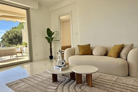 Flat - 3 rooms - 62 m² - Villefranche-Sur-Mer