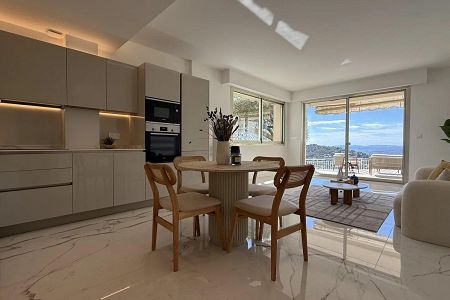 Flat - 3 rooms - 62 m² - Villefranche-Sur-Mer