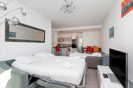 Appartement - 2 pièces - 51 m² - BEAUSOLEIL