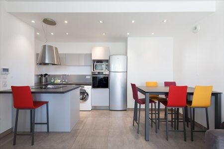 Appartement - 2 pièces - 51 m² - BEAUSOLEIL
