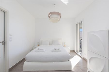 Appartement - 2 pièces - 51 m² - BEAUSOLEIL