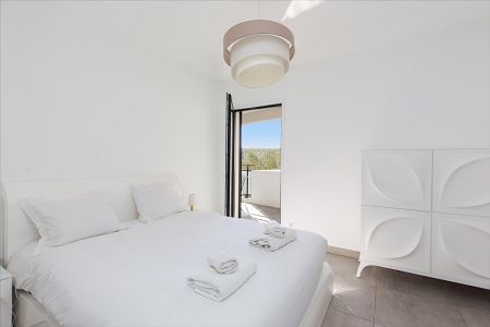 Appartement - 2 pièces - 51 m² - BEAUSOLEIL
