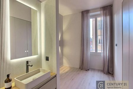 Flat - 3 rooms - 66 m² - NICE