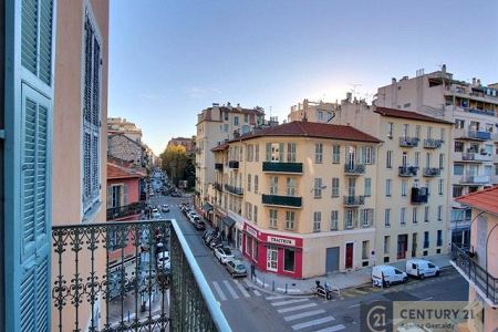 Flat - 3 rooms - 66 m² - NICE