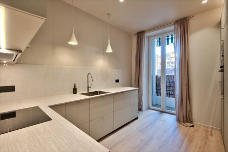 Appartement - 3 pi&egrave;ces - 66 m² - NICE