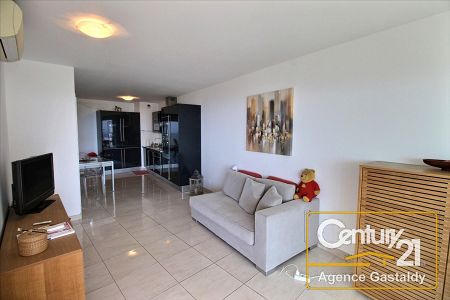 Appartement - 2 pièces - 48 m² - BEAUSOLEIL