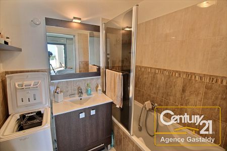 Appartement - 2 pièces - 48 m² - BEAUSOLEIL