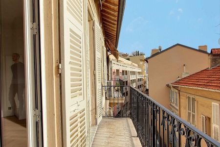 Flat - 3 rooms - 67 m² - BEAUSOLEIL