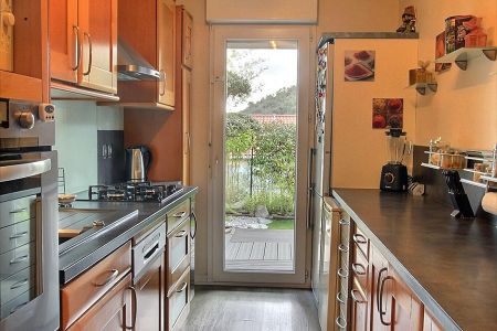 Appartement - 4 pièces - 82 m² - EZE