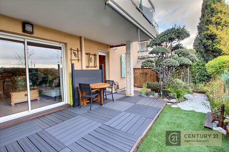 Appartement - 4 pièces - 82 m² - EZE