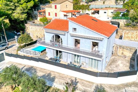 Villa - 7 rooms - 228 m² - LA TURBIE