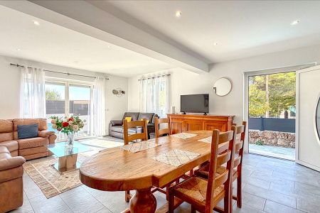 Villa - 7 rooms - 228 m² - LA TURBIE