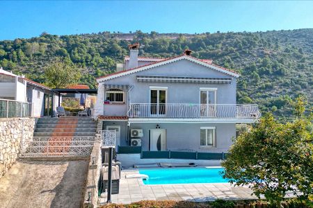 Villa - 7 rooms - 228 m² - LA TURBIE