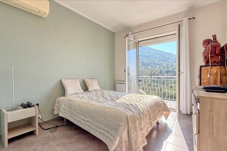 Villa - 7 rooms - 228 m² - LA TURBIE