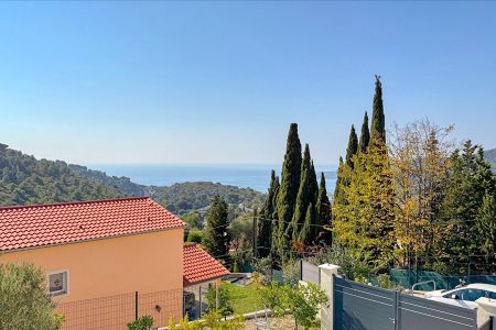 Villa - 7 rooms - 228 m² - LA TURBIE