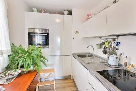 Flat - 2 rooms - 50 m² - BEAUSOLEIL