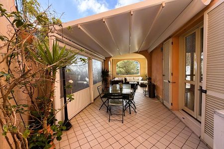 Flat - 2 rooms - 56 m² - BEAUSOLEIL