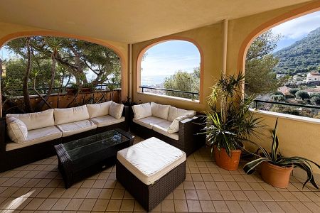 Flat - 2 rooms - 56 m² - BEAUSOLEIL