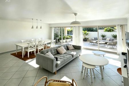 Appartement - 4 pi&egrave;ces - 87 m² - CAP D AIL