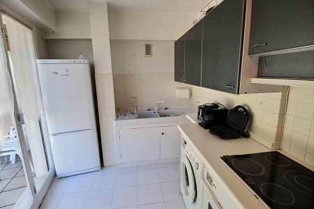 Appartement - 2 pi&egrave;ces - 53 m² - CAP D'AIL