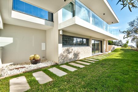 Villa - 5 rooms - 272 m² - Eze