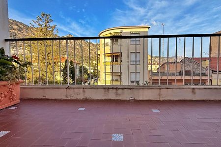 Appartement - 2 pi&egrave;ces - 47 m² - Beaulieu-Sur-Mer