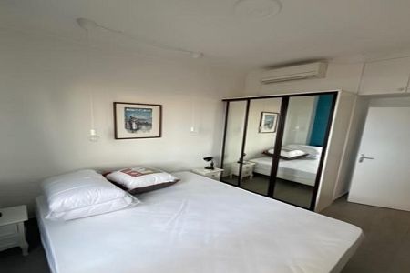 Appartement - 2 pi&egrave;ces - 28 m² - CAP D'AIL