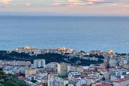 Villa - 10 pi&egrave;ces - 300 m² - La-Turbie