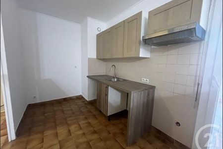 Flat - 4 rooms - 79 m² - ST LAURENT DU VAR