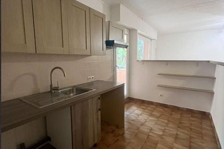 Flat - 4 rooms - 79 m² - ST LAURENT DU VAR