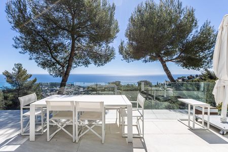 Villa - 7 pi&egrave;ces - 230 m² - Roquebrune-Cap-Martin