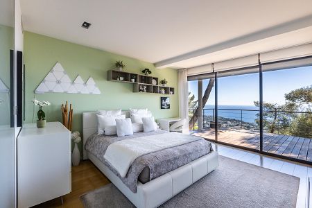 Villa - 7 pi&egrave;ces - 230 m² - Roquebrune-Cap-Martin