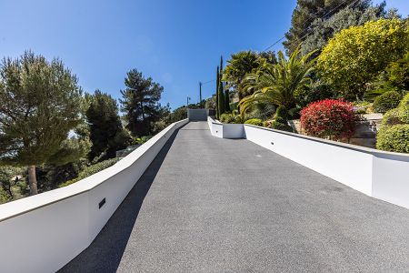 Villa - 7 pi&egrave;ces - 230 m² - Roquebrune-Cap-Martin