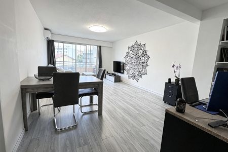 Flat - 3 rooms - 72 m² - ROQUEBRUNE CAP MARTIN