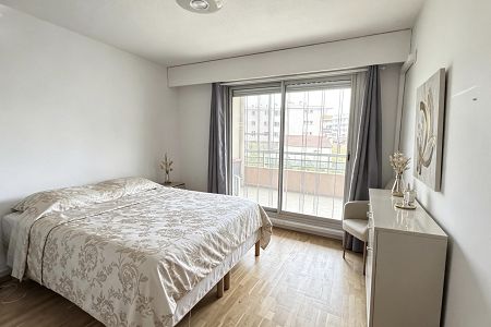 Flat - 3 rooms - 72 m² - ROQUEBRUNE CAP MARTIN