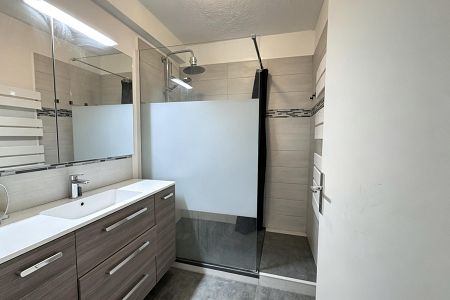 Flat - 3 rooms - 72 m² - ROQUEBRUNE CAP MARTIN