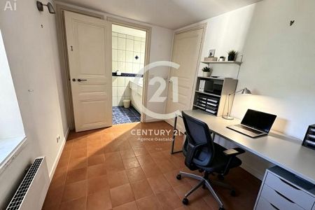 Appartement - 4 pi&egrave;ces - 89 m² - CAP D'AIL