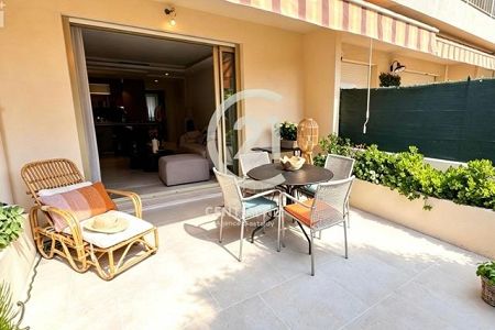 Appartement - 3 pi&egrave;ces - 57 m² - BEAULIEU SUR MER