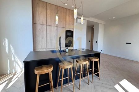Appartement - 3 pi&egrave;ces - 74 m² - CAP D'AIL