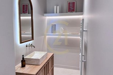 Appartement - 3 pi&egrave;ces - 74 m² - CAP D'AIL