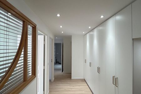 Appartement - 4 pi&egrave;ces - 78 m² - CAP D'AIL