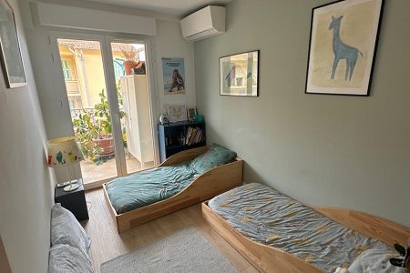 Appartement - 4 pi&egrave;ces - 78 m² - CAP D'AIL