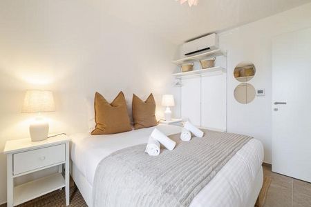 Appartement - 2 pi&egrave;ces - 45 m² - CAP D'AIL