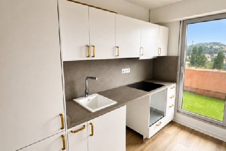 Appartement - 2 pi&egrave;ces - 55 m² - LA TURBIE