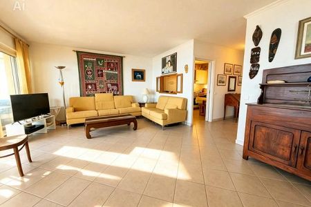Appartement - 4 pi&egrave;ces - 85 m² - CAP D AIL
